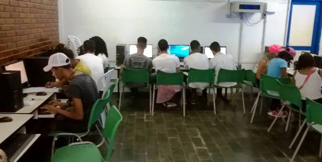 ALunos são incentivados a desenvolver características do empreendedorismo como persistência, planejamento e mapeamento de riscos. Foto: Arquivo/Escola